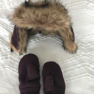 EUC Baby GAP Girls Plum, Fleece & Fur Hat + Gloves